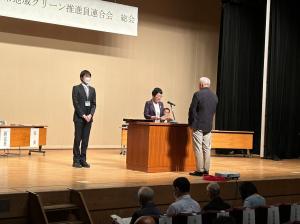 総会会場にて挨拶