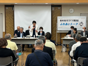 会場にて挨拶