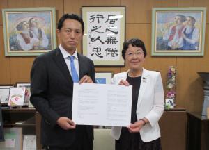 岡安興業協定締結式