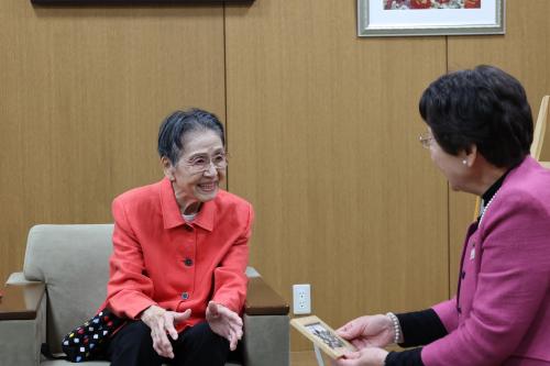 半田百合子さん