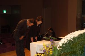 式典 献花 会長市長