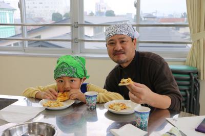 食べている写真