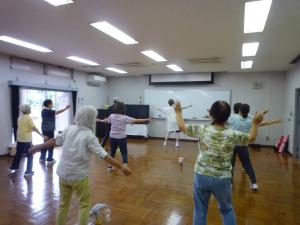 骨盤ストレッチの様子