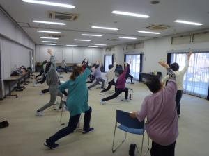 スローエアロビ教室の様子