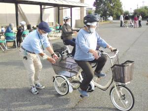 三輪自転車に乗ってみよう