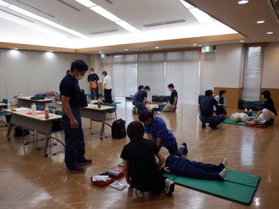 人形を使用した実技