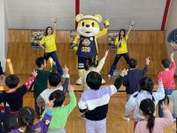 宇都宮ブレックス大平南第１保育園訪問の様子①