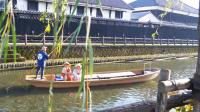 着物を着て巴波川で舟行体験